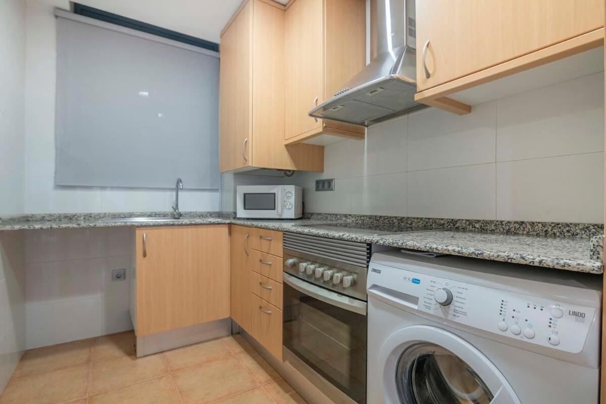 Apartment 2 Bedroom With Balcony In Eixample 1-1 *